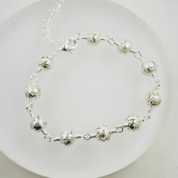 Hawaiian Maile Engraved cutout Bracelet - Silver - Picture 1 of 3